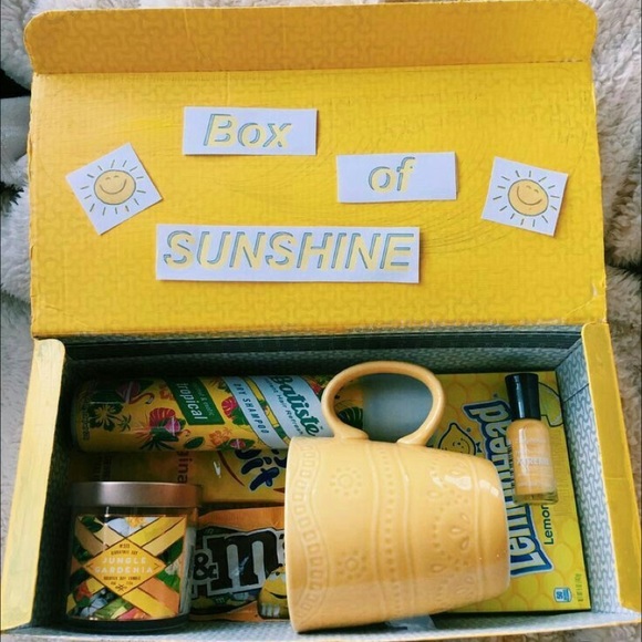 🦋Vsco surprise box🦋 - Picture 2 of 5